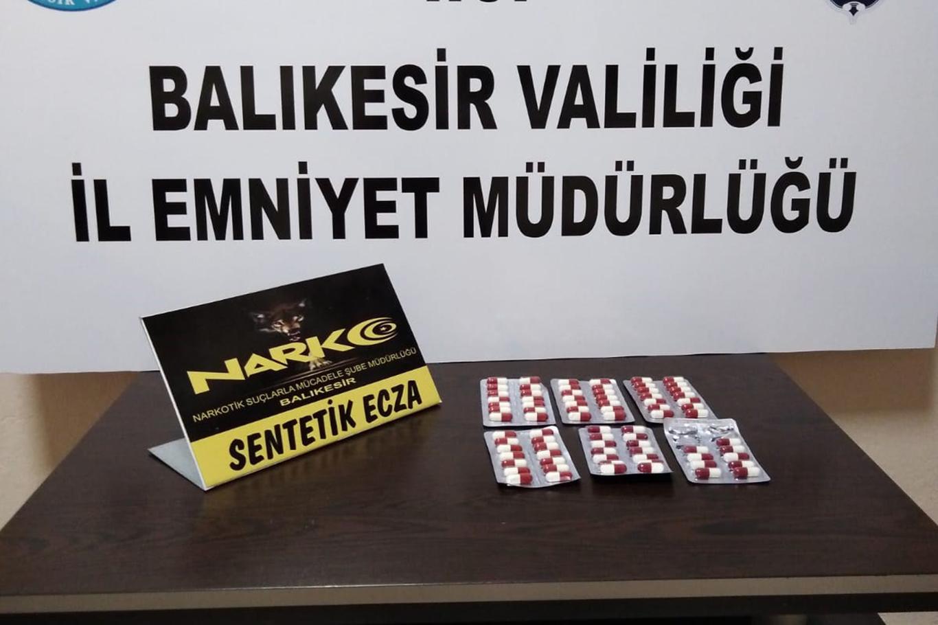 Balıkesir'de uyuşturucu operasyonu: 3 gözaltı